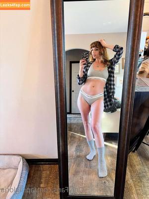 April Gloria фото #0482