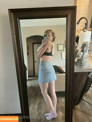 April Gloria фото #0603