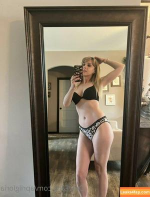 April Gloria фото #0752