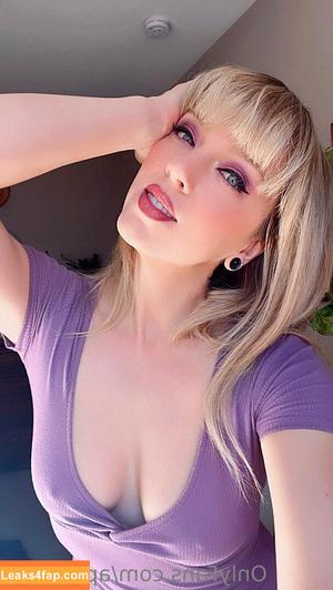 April Gloria фото #0859