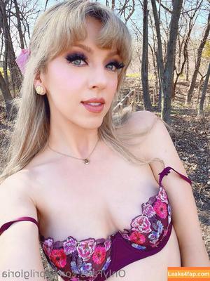 April Gloria фото #0916