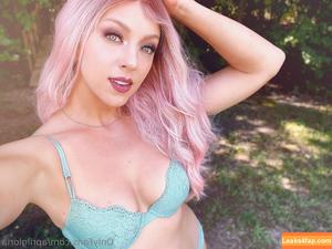 April Gloria photo #1062