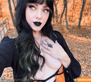 April Gloria photo #1228