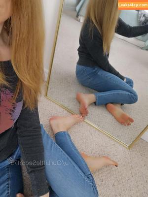 April Layne photo #0025