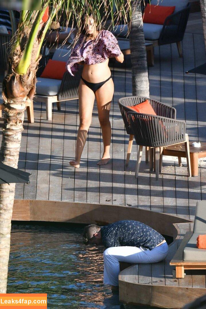 April Love Geary / aprillovegeary leaked photo photo #0126