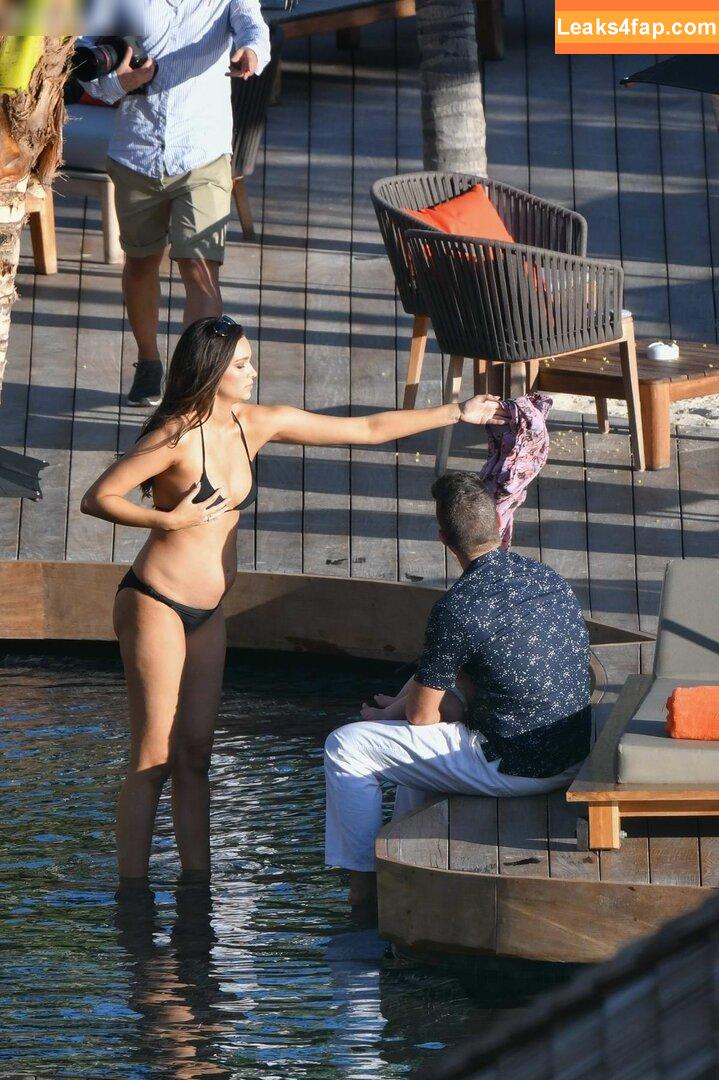 April Love Geary / aprillovegeary leaked photo photo #0134