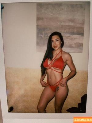 April Nicol photo #0004