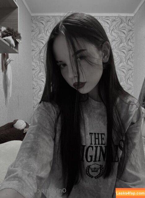 april911 / aprilraine913 leaked photo photo #0083