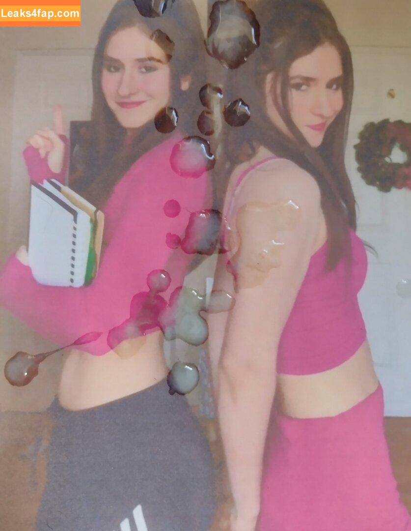 ara_y_fer /  leaked photo photo #0003