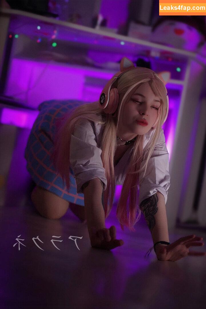 arahnaekb / chloe_glass_ / unkarab leaked photo photo #0127