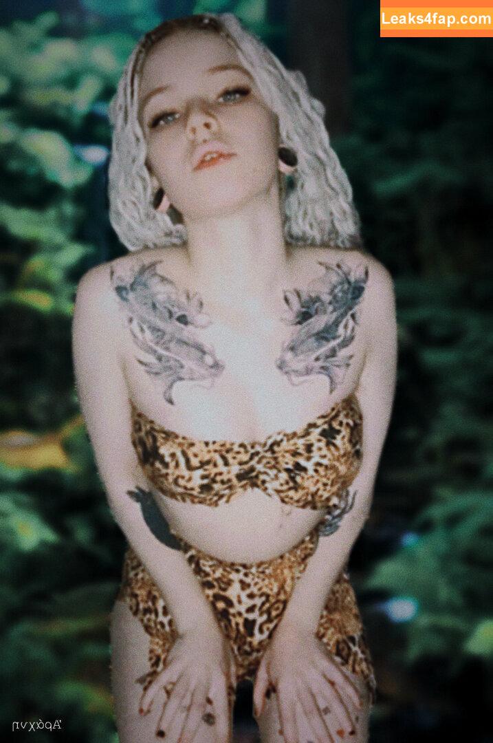 arahnaekb / chloe_glass_ / unkarab leaked photo photo #0186
