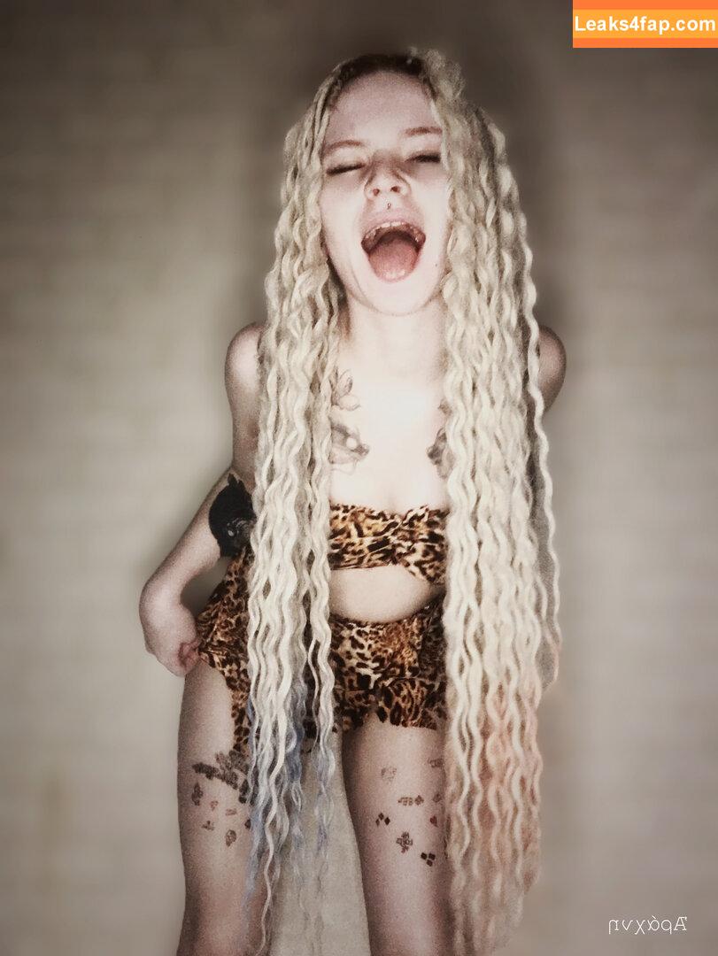 arahnaekb / chloe_glass_ / unkarab leaked photo photo #0193