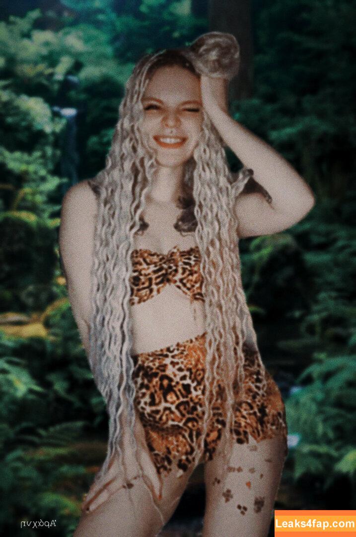 arahnaekb / chloe_glass_ / unkarab leaked photo photo #0194