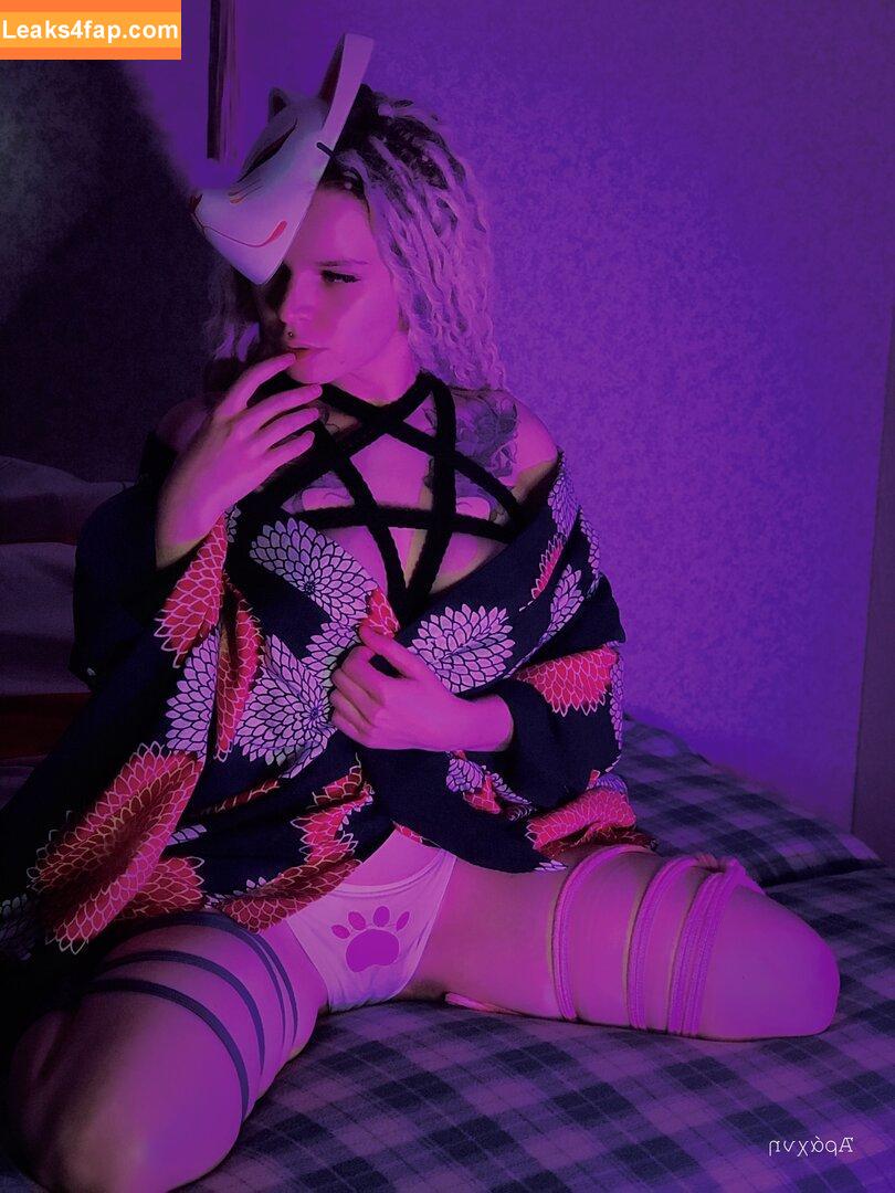 arahnaekb / chloe_glass_ / unkarab leaked photo photo #0427