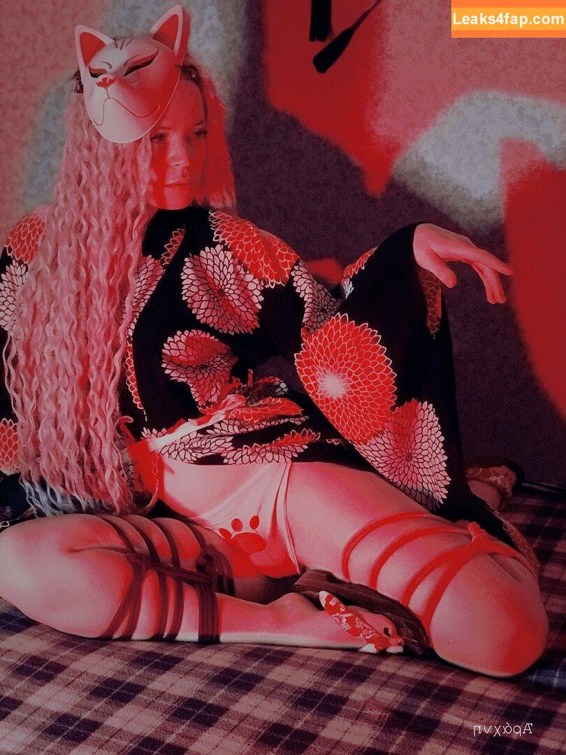 arahnaekb / chloe_glass_ / unkarab leaked photo photo #0428