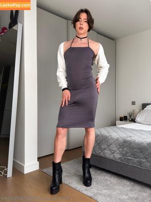 ararityfree photo #0008