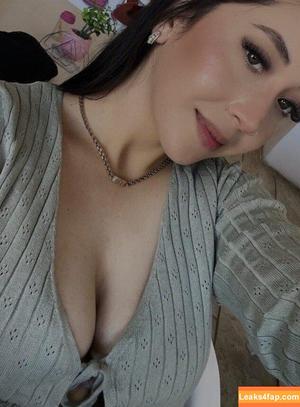 Arely Chaparro photo #0004