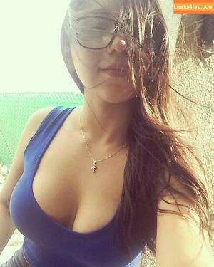 Arely Walle photo #0092