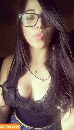 Arely Walle photo #0097