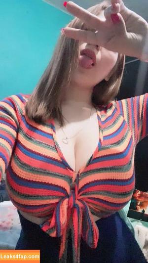 Arely Walle photo #0133