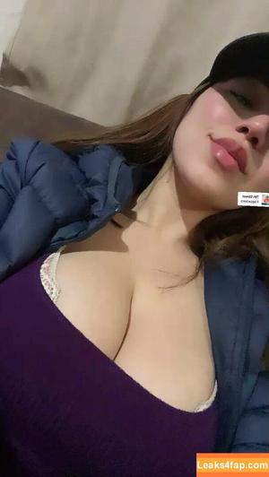 Arely Walle photo #0135