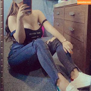 Arely Walle photo #0181