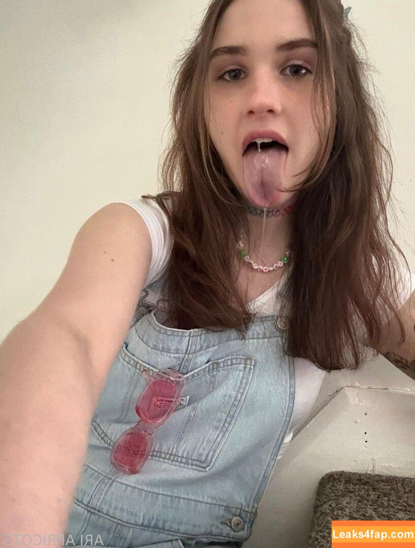 Ari-apricots / apricot.loaf / baby_ari_ / cherryapricots leaked photo photo #0007