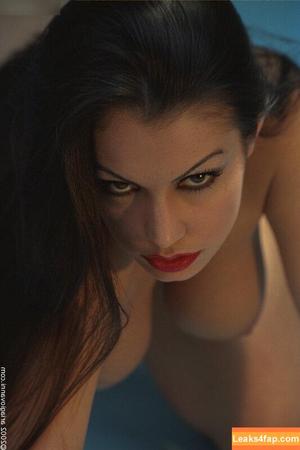 Aria Giovanni photo #0827