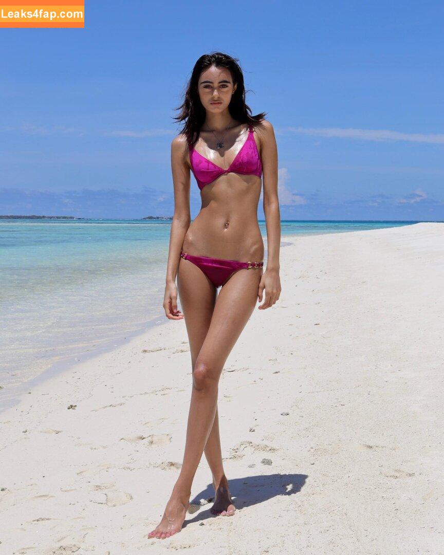 Aria Kaiser / aria_kaiserr / ariakaiserr leaked photo photo #0001