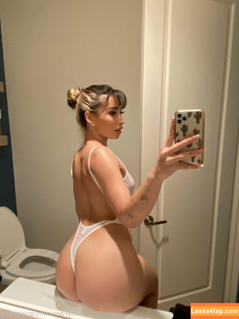 Aria Lee / arialeexxx / officialarieleex leaked photo photo #0206