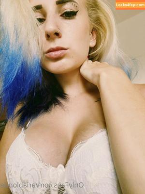 ariablonde photo #0058