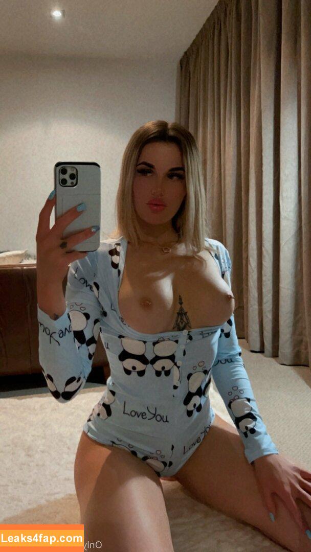 arianaus /  leaked photo photo #0065