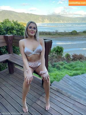 arianaus photo #0227