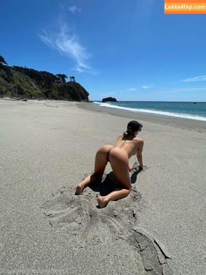 arianaus photo #0284