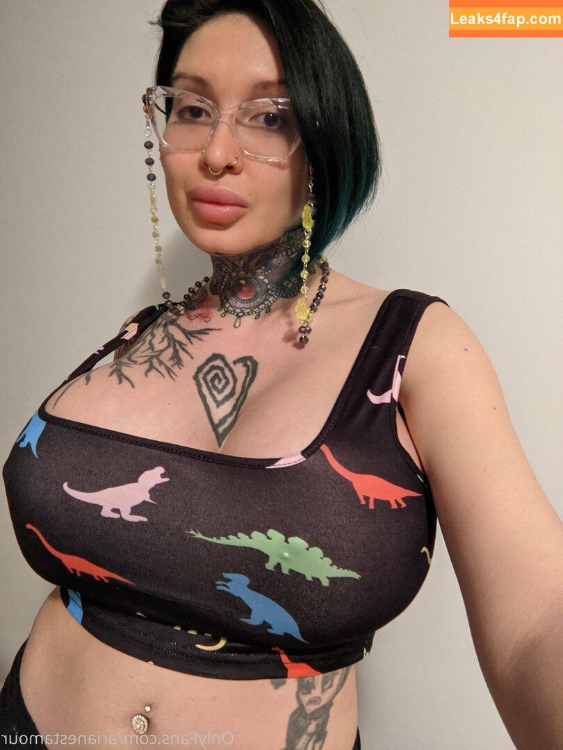 Ariane Saint Amour / ariane_st.amour leaked photo photo #0017