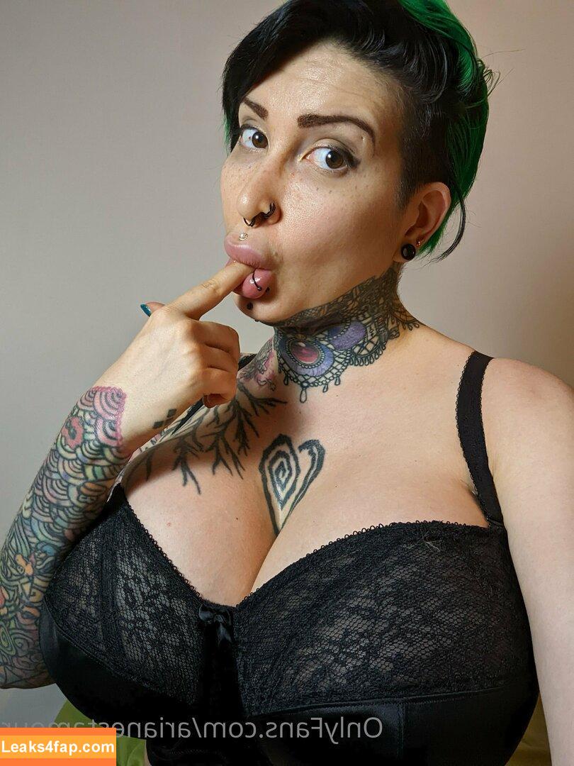 Ariane Saint Amour / ariane_st.amour leaked photo photo #0198