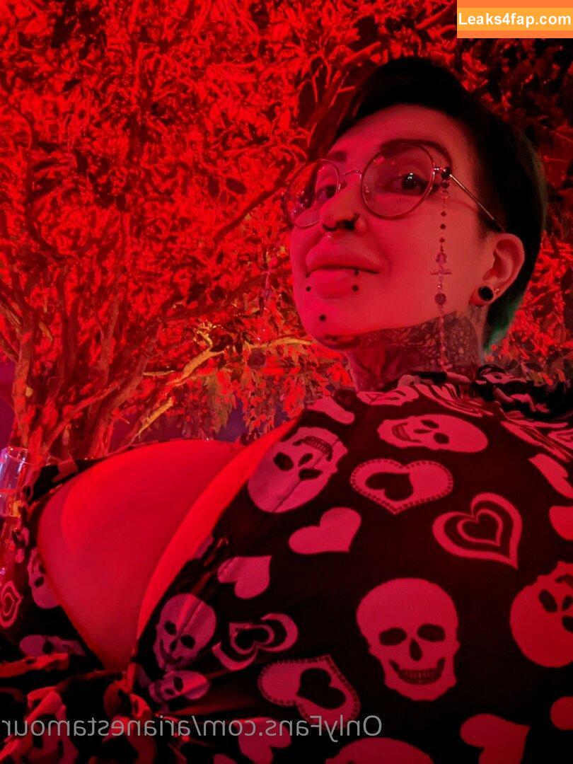 Ariane Saint Amour / ariane_st.amour leaked photo photo #0250