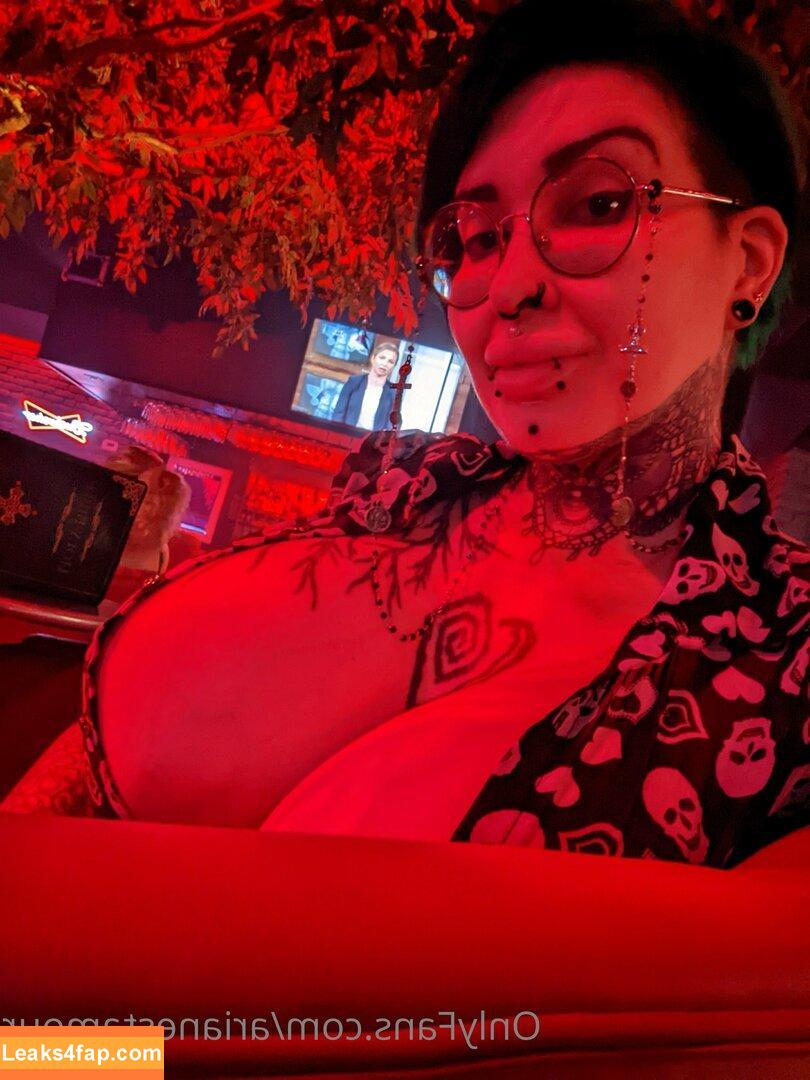 Ariane Saint Amour / ariane_st.amour leaked photo photo #0252