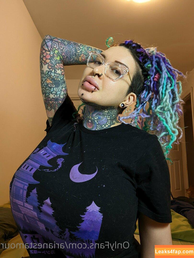 Ariane Saint Amour / ariane_st.amour leaked photo photo #0325