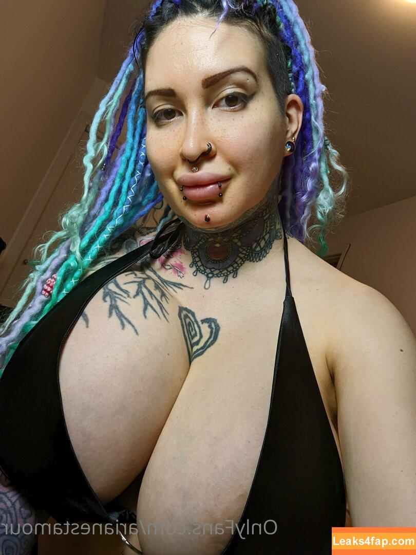 Ariane Saint Amour / ariane_st.amour leaked photo photo #0405