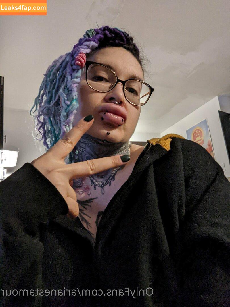 Ariane Saint Amour / ariane_st.amour leaked photo photo #0420