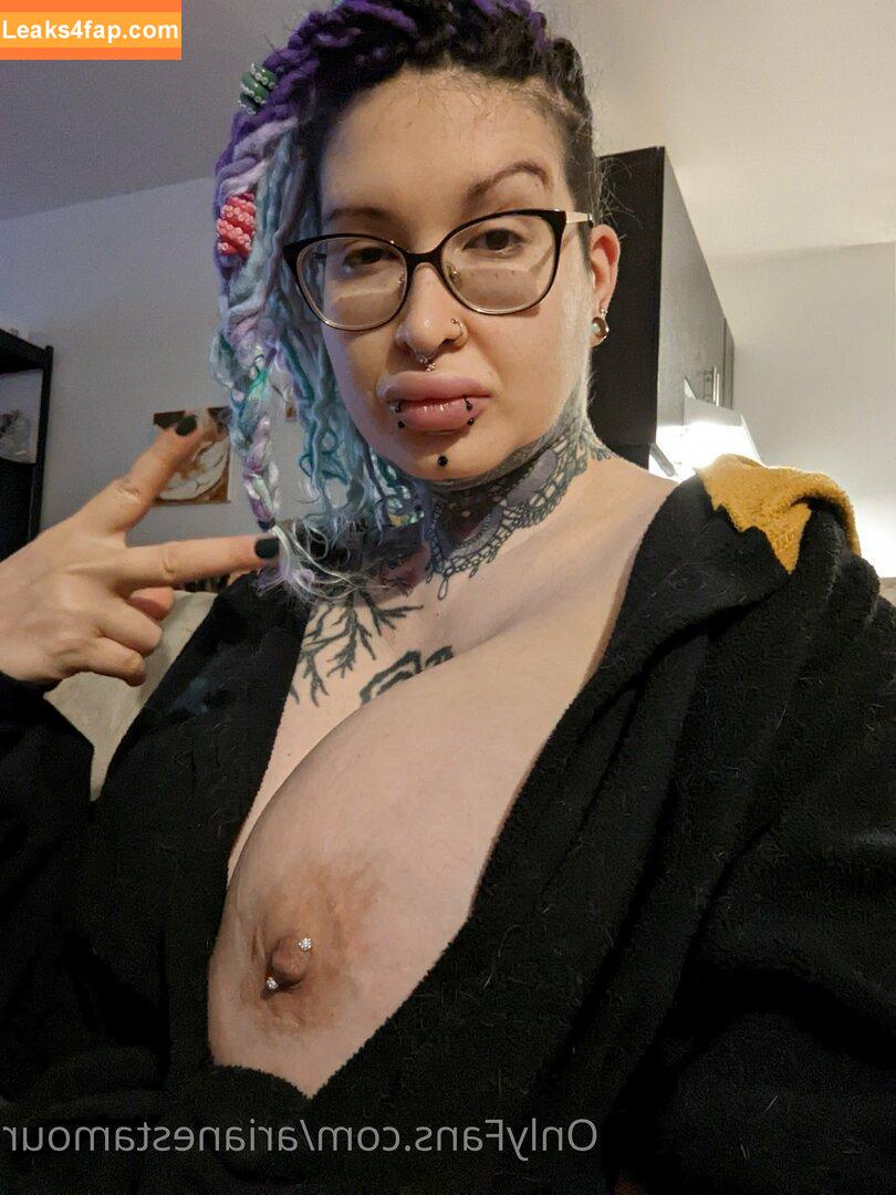 Ariane Saint Amour / ariane_st.amour leaked photo photo #0424