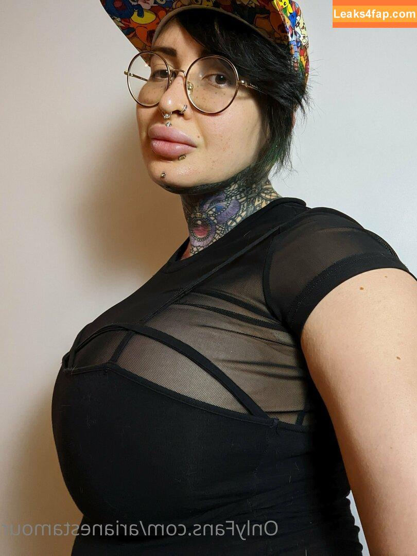 Ariane Saint Amour / ariane_st.amour leaked photo photo #0668