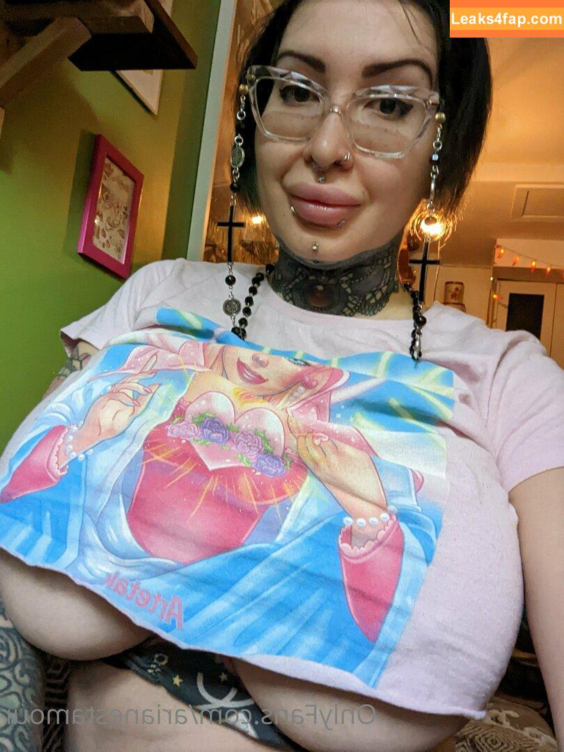 Ariane Saint Amour / ariane_st.amour leaked photo photo #0722