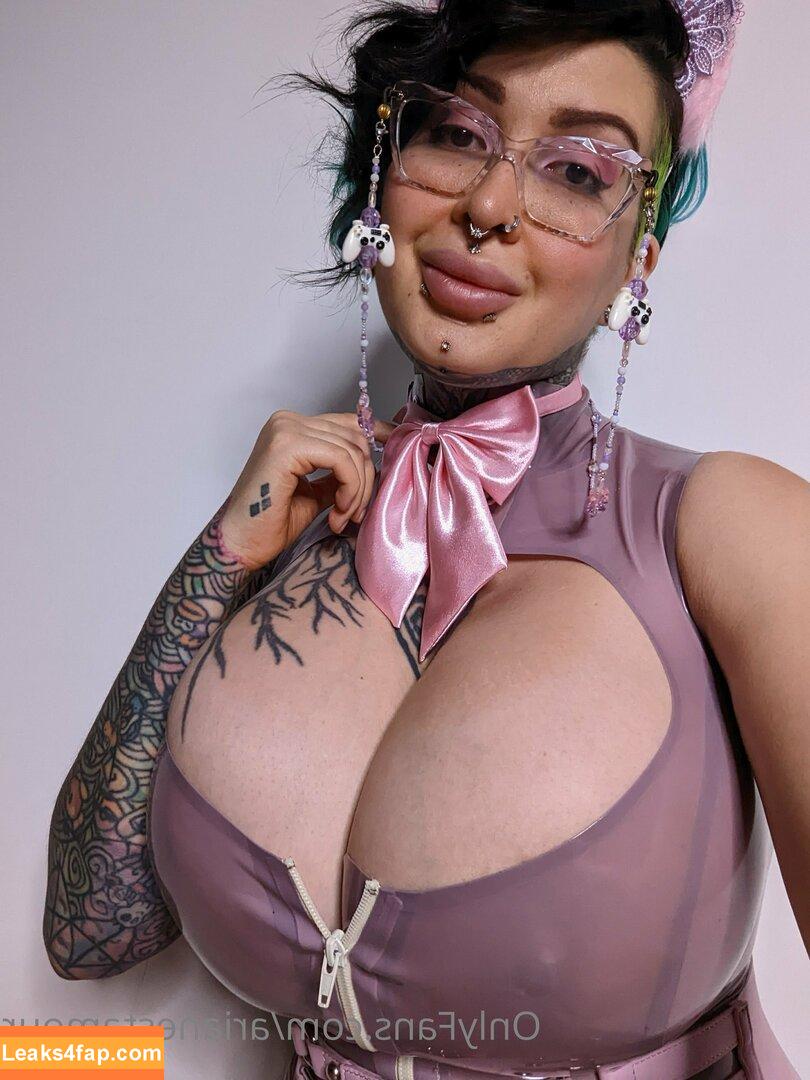 Ariane Saint Amour / ariane_st.amour leaked photo photo #0770