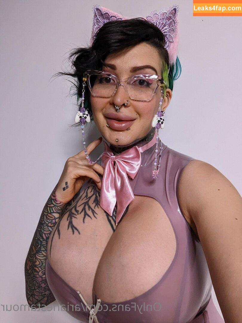 Ariane Saint Amour / ariane_st.amour leaked photo photo #0776