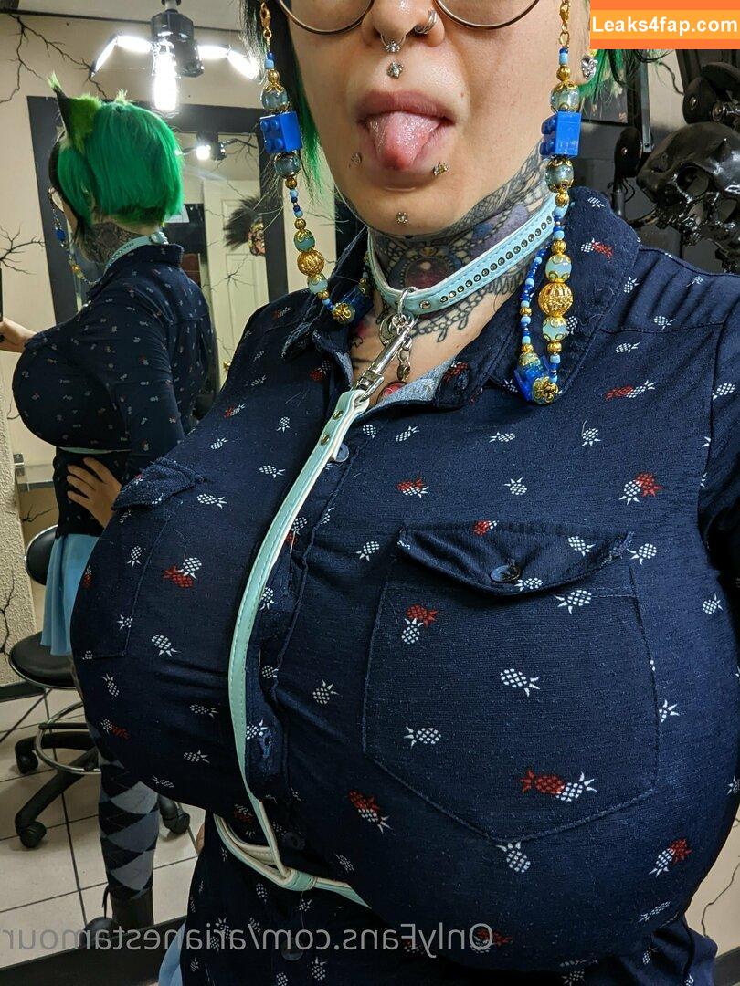 Ariane Saint Amour / ariane_st.amour leaked photo photo #0799