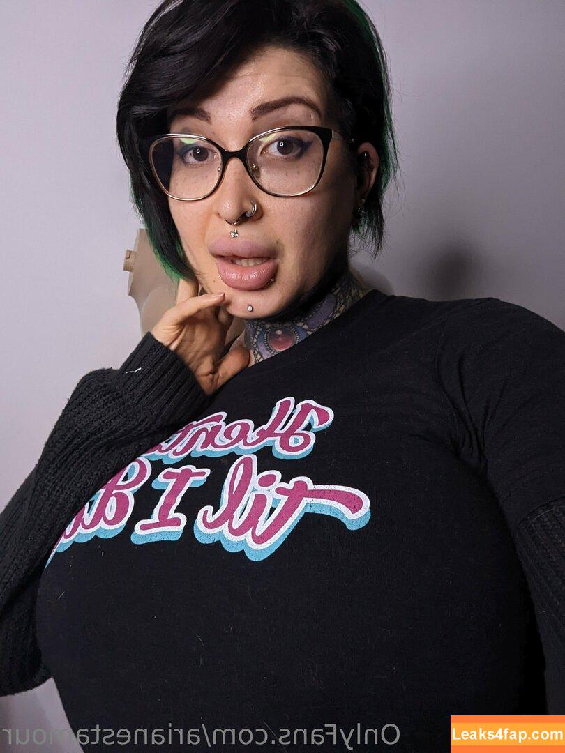 Ariane Saint Amour / ariane_st.amour leaked photo photo #0923