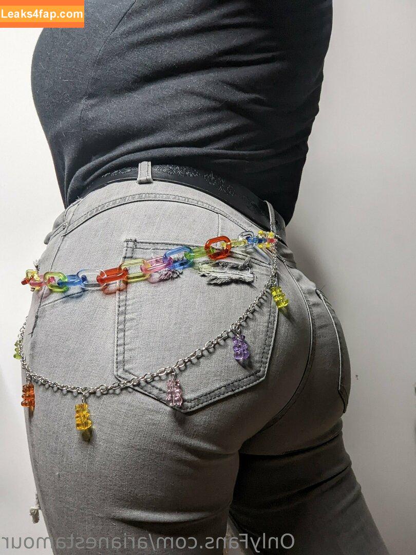 Ariane Saint Amour / ariane_st.amour leaked photo photo #0933