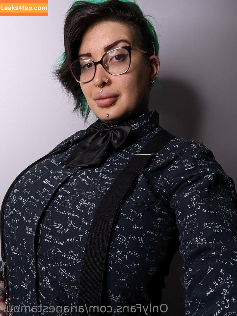 Ariane Saint Amour / ariane_st.amour leaked photo photo #0984